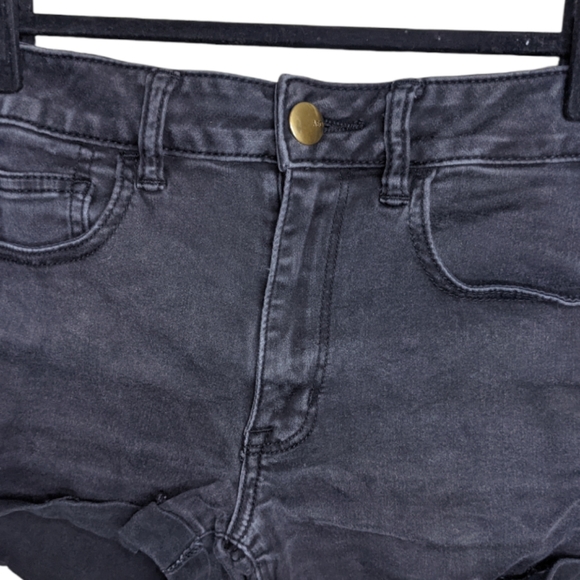 American Eagle Super Super Stretch High Waist Black Jean Shorties Size 8 🖤 - Picture 9 of 11